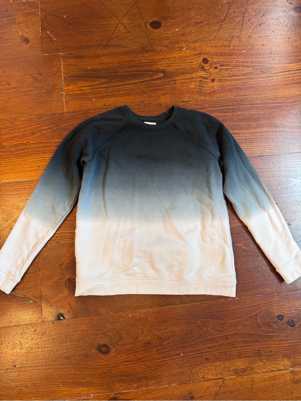 Peloton Women’s Crewneck Sweatshirt in Blue/White Ombre. Size Small 100% Cotton